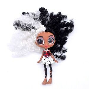 Disney Doorables Adoorbs Superfan Doll Cruella de Vil 101 Dalmations